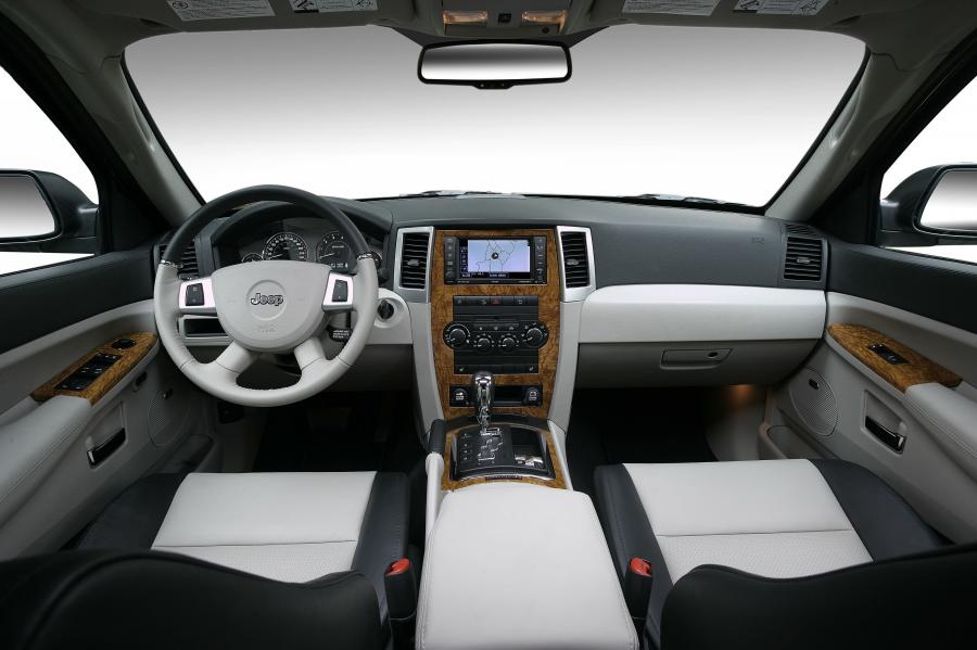  Jeep Grand Cherokee 2008 года  (фото 29 из 48)